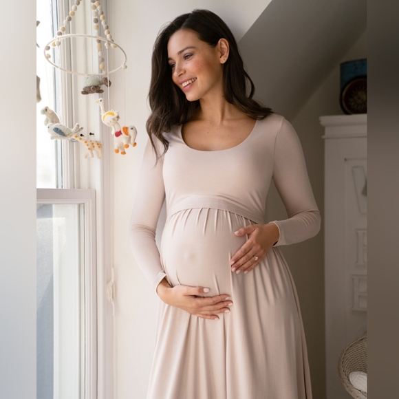 LUXE BY SERAPHINE Long Sleeve Maternity to Nursing Maxi Dress NWT - Picture 3 of 8